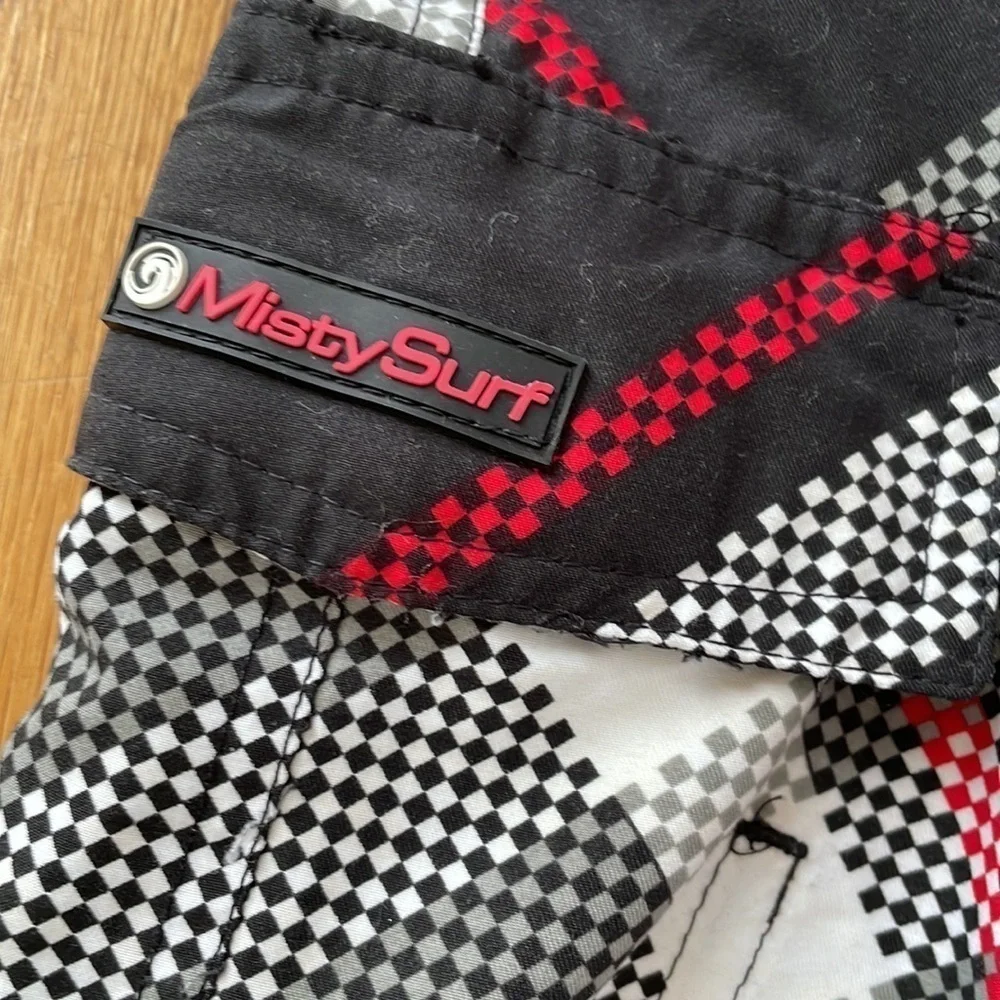 Misty Surf Men Black Red White Plaid Swim Swimsuit Board Surf Trunk Shorts Sz S